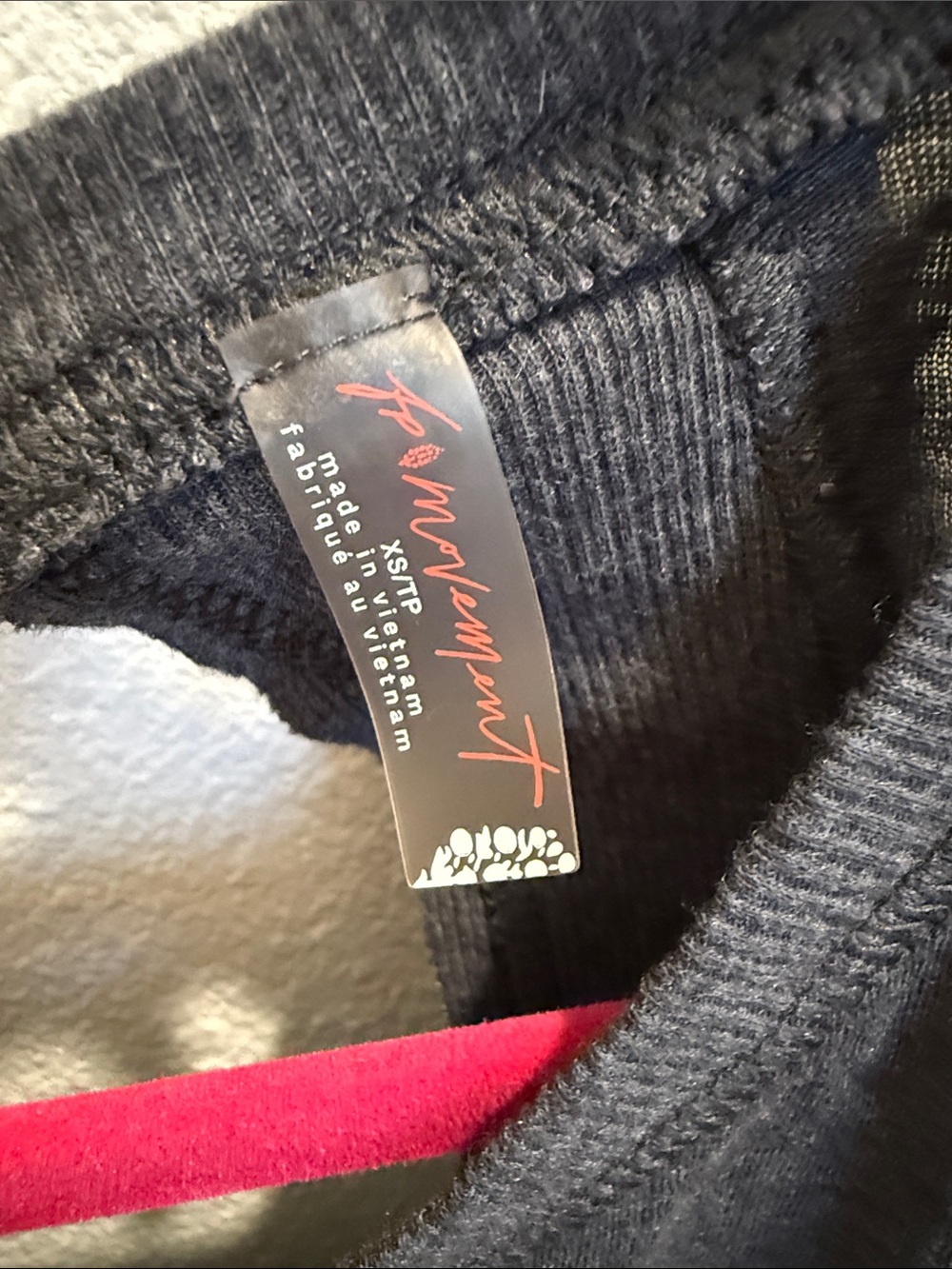 Free People Charcoal Gray Women's Open-Back Cropped Top sz XS - Picture 3 of 3